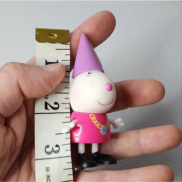 SUZY PEPPA PIG 3” ACTION FIGURE TOY - Picture 6 of 6